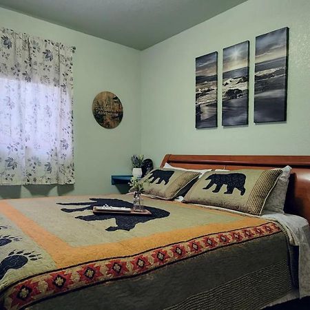 Trinity Escapes - Two Bedroom Two Bathroom Full Apartment Near Airport Anchorage Buitenkant foto